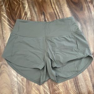 Lululemon Speed shorts high-rise